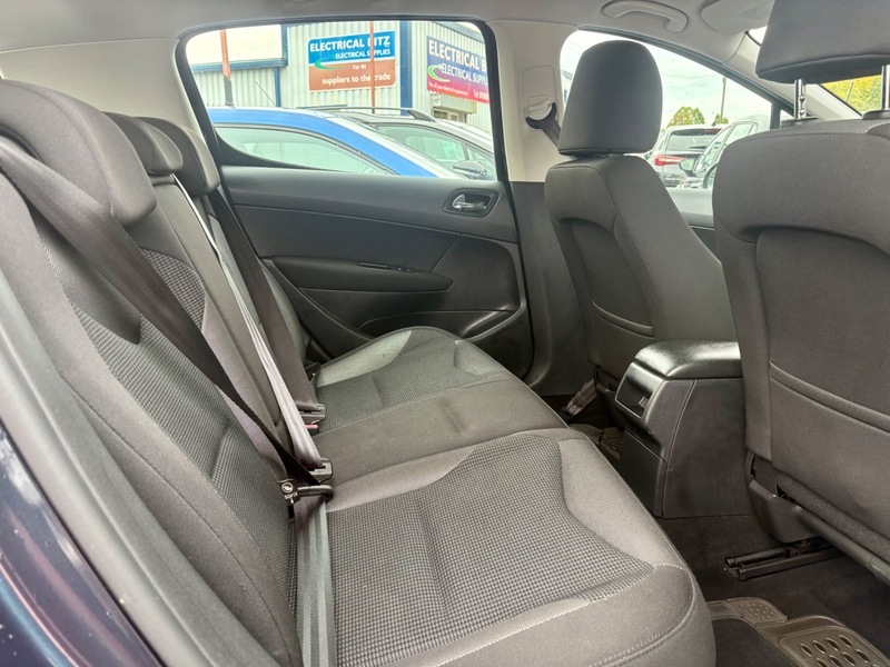 Used Peugeot 308 2012 for sale - 76119453: Photo 15