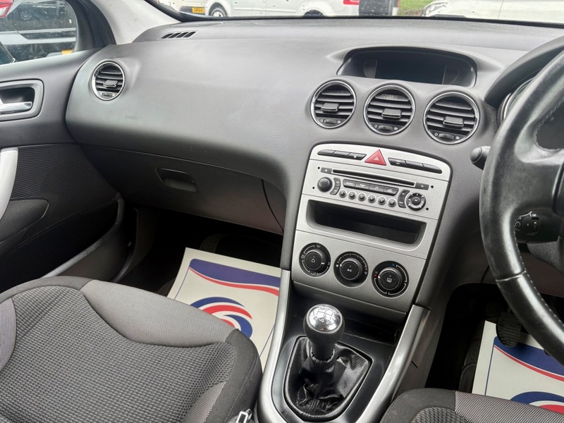 Used Peugeot 308 2012 for sale - 76119453: Photo 16