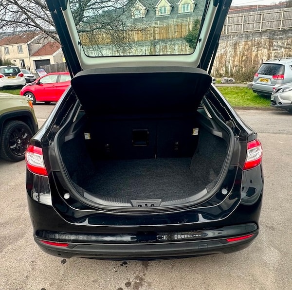 Used Ford Mondeo 2015 for sale - 73940836: Photo 8