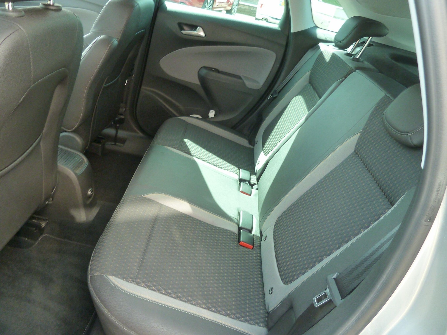 Used Vauxhall Crossland X 2017 for sale - 78204141: Photo 5