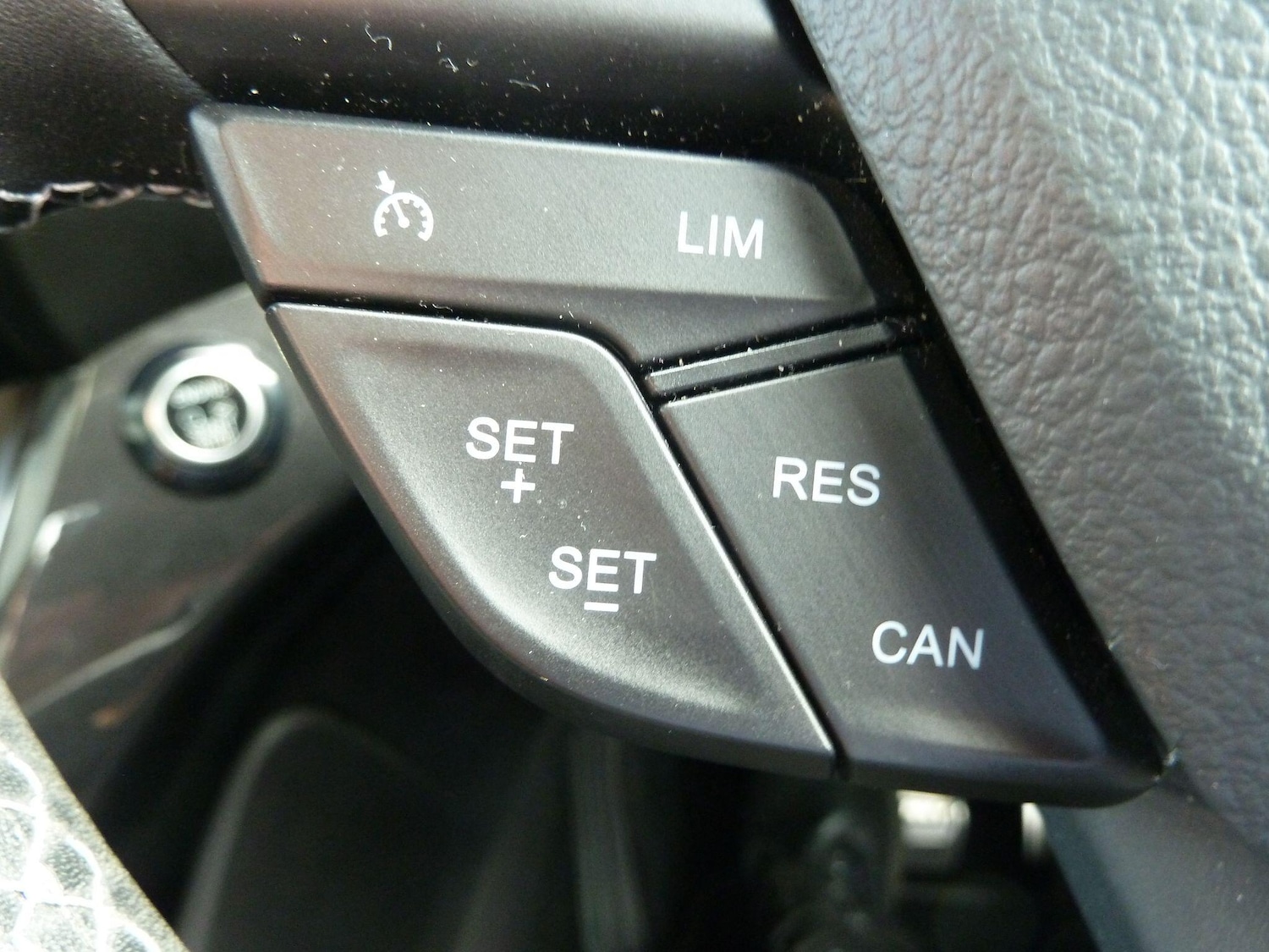 Used Ford Kuga 2016 for sale - 76136063: Photo 15