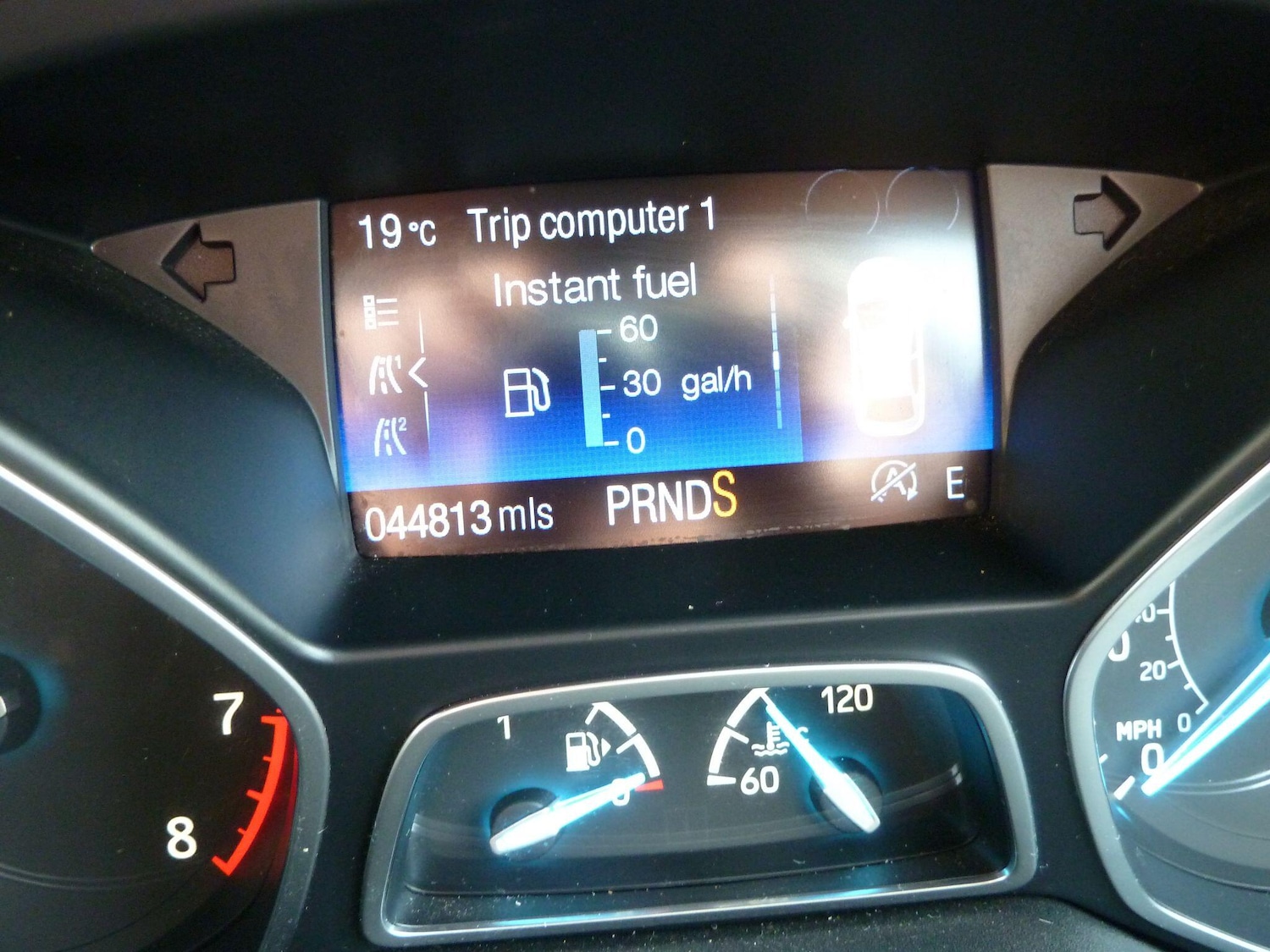 Used Ford Kuga 2016 for sale - 76136063: Photo 27