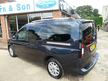 Used Ford Grand Tourneo Connect 2024 for sale - 75268489: Photo