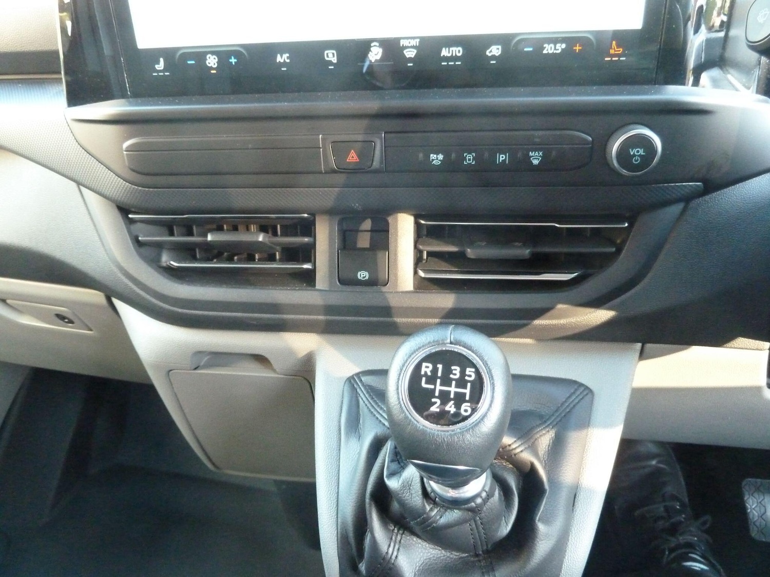 Used Ford Transit Custom 2024 for sale - 76388940: Photo 17