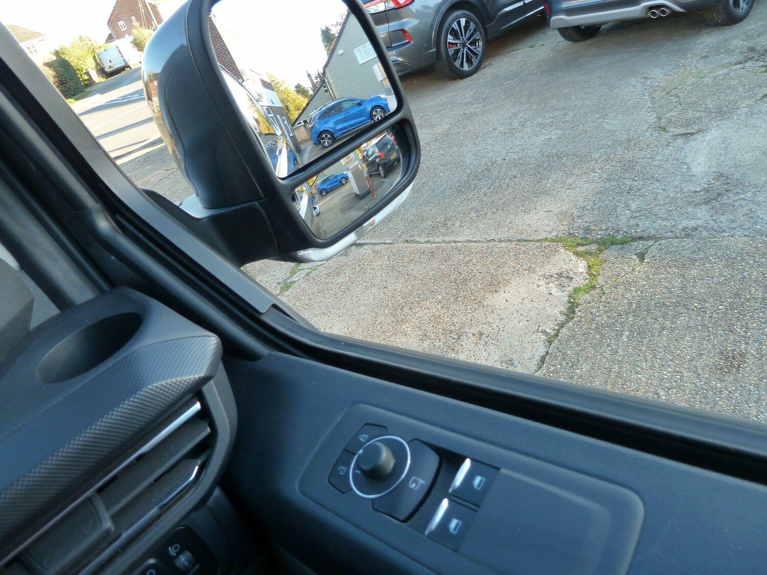 Used Ford Transit Custom 2024 for sale - 76388940: Photo 32