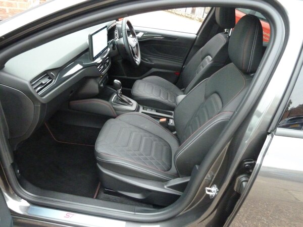 Used Ford Focus 2024 for sale - 76270160: Photo 31