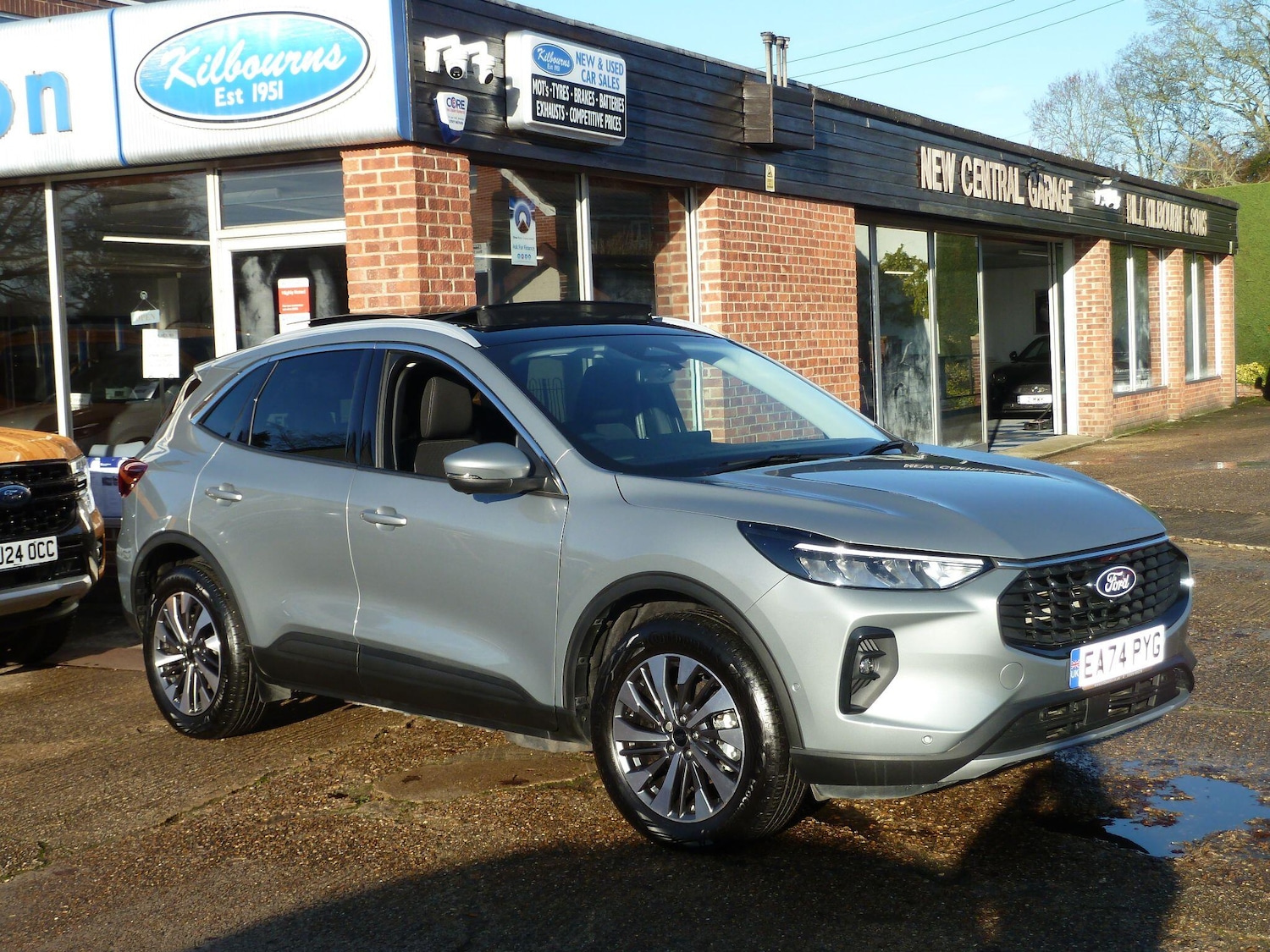 Used Ford Kuga 2024 for sale - 76620332: Photo 2