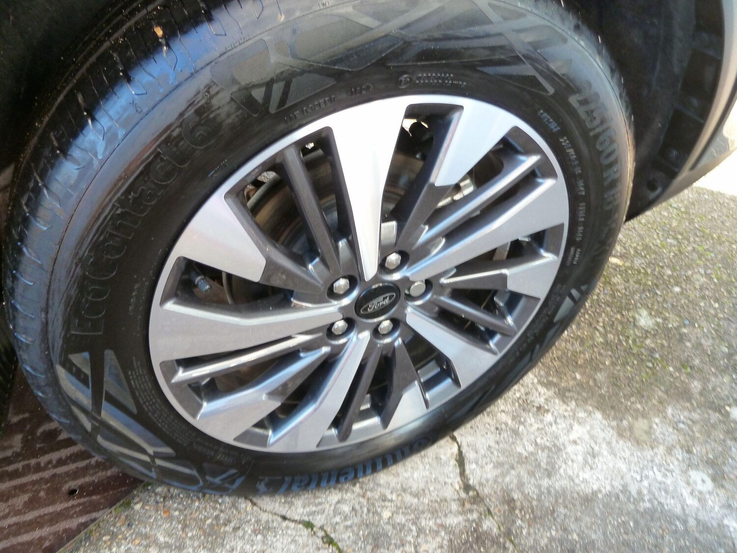 Used Ford Kuga 2024 for sale - 76620332: Photo 24