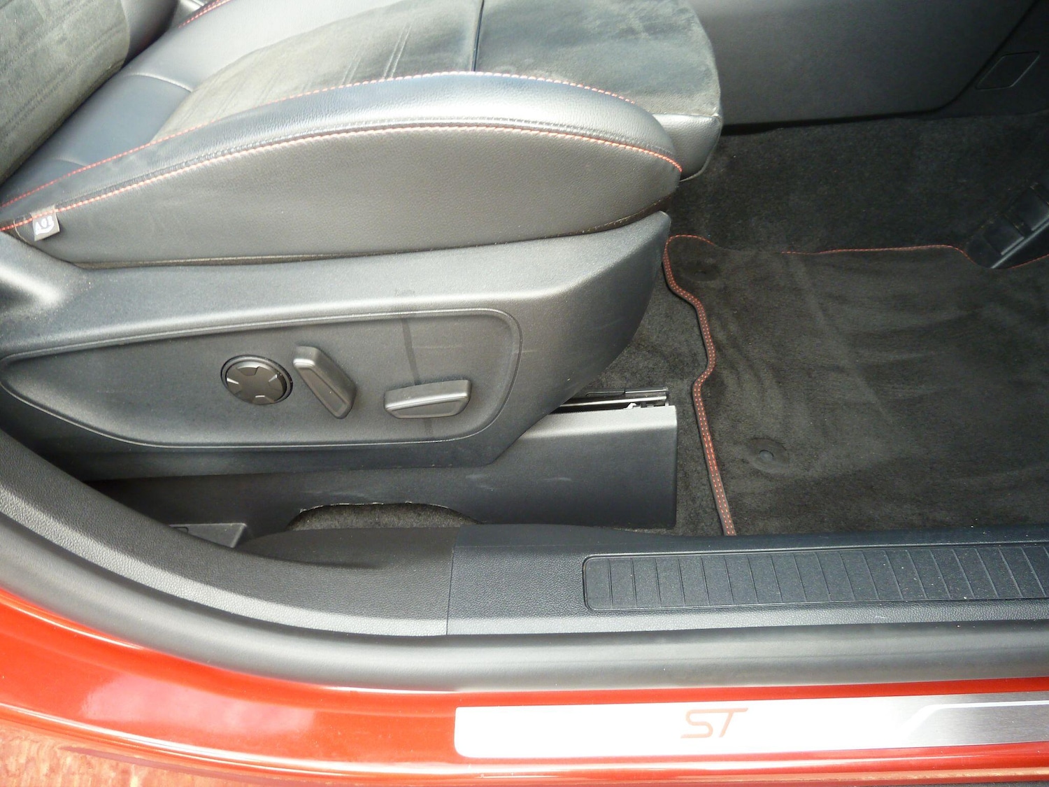 Used Ford Kuga for sale - 76990038: Photo 8