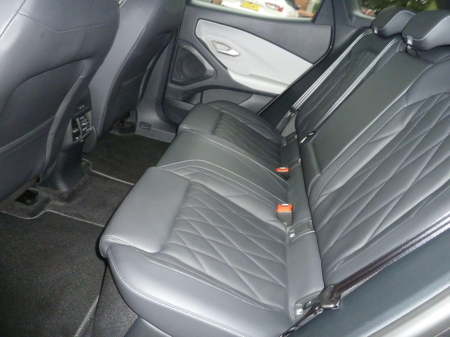 Used Ford Explorer 2024 for sale - 77190679: Photo 16