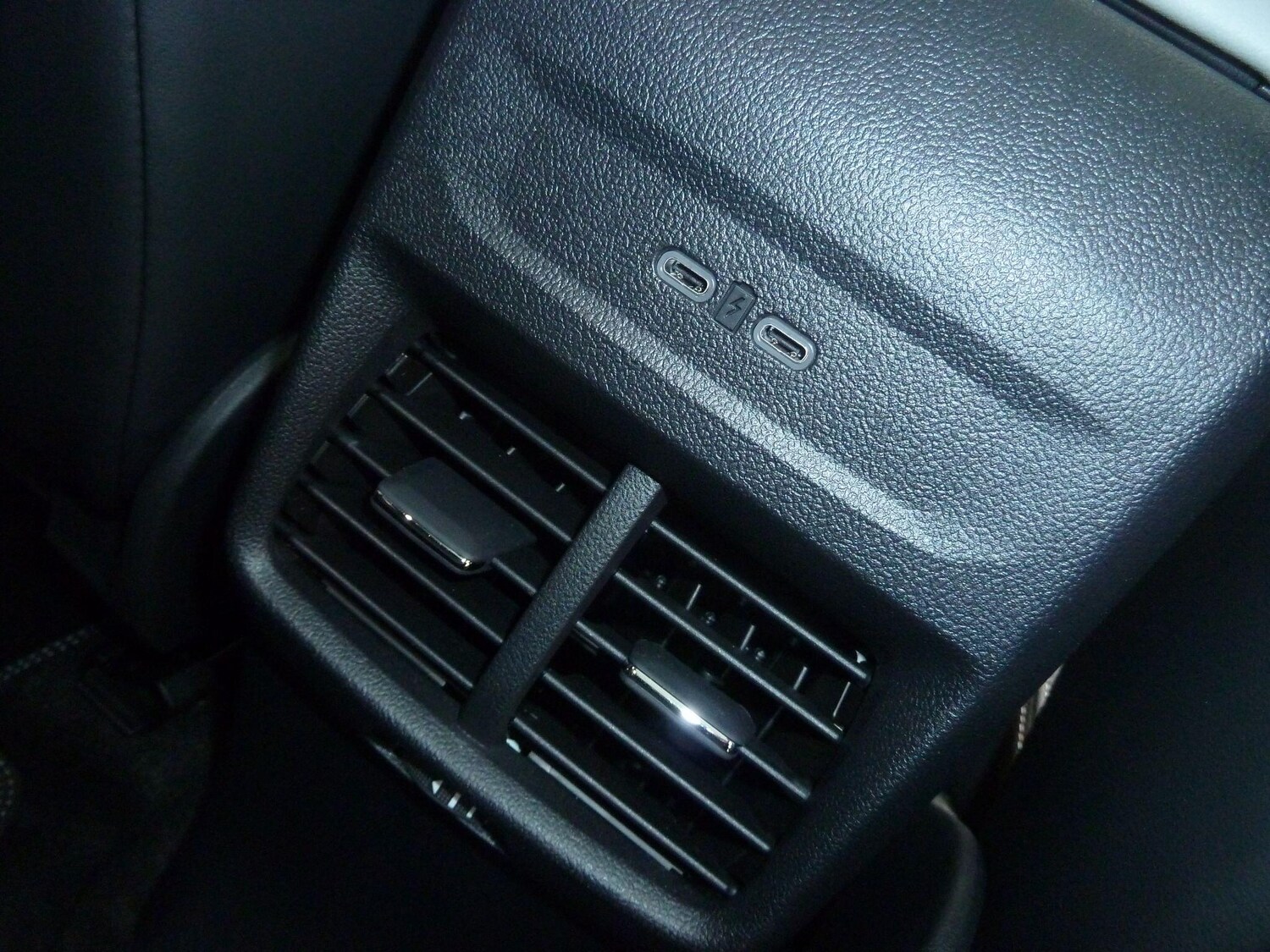 Used Ford Explorer 2024 for sale - 77190679: Photo 20