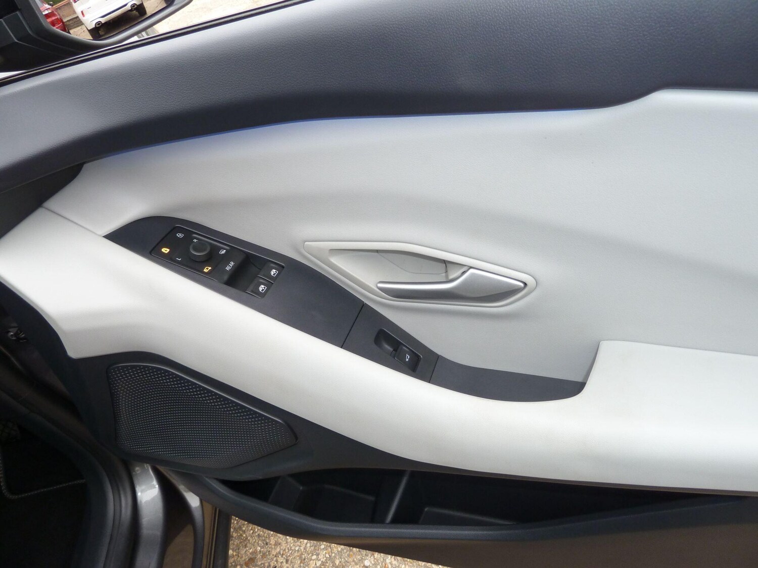 Used Ford Explorer 2024 for sale - 77190679: Photo 25