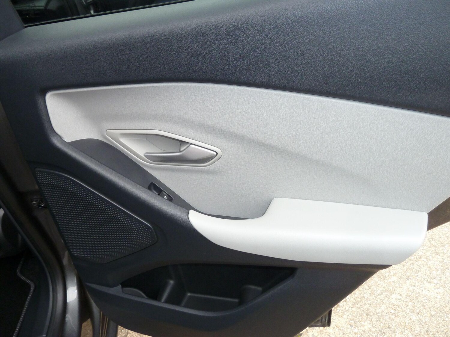 Used Ford Explorer 2024 for sale - 77190679: Photo 26