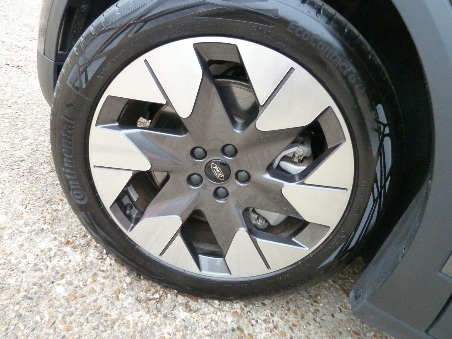 Used Ford Explorer 2024 for sale - 77190679: Photo 32