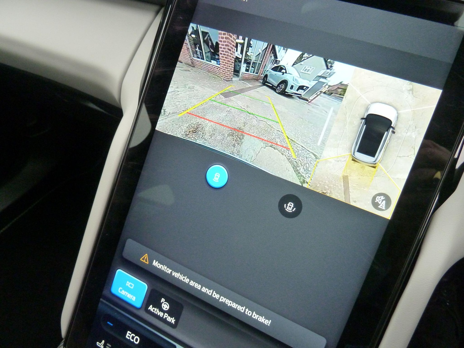 Used Ford Explorer 2024 for sale - 77190679: Photo 33