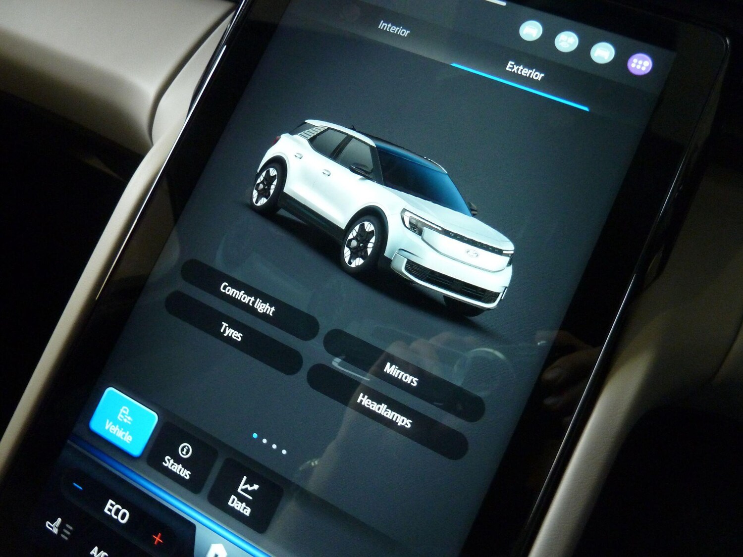 Used Ford Explorer 2024 for sale - 77190679: Photo 40