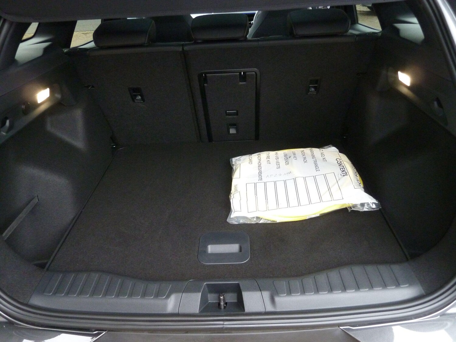 Used Ford Explorer 2024 for sale - 77190679: Photo 44