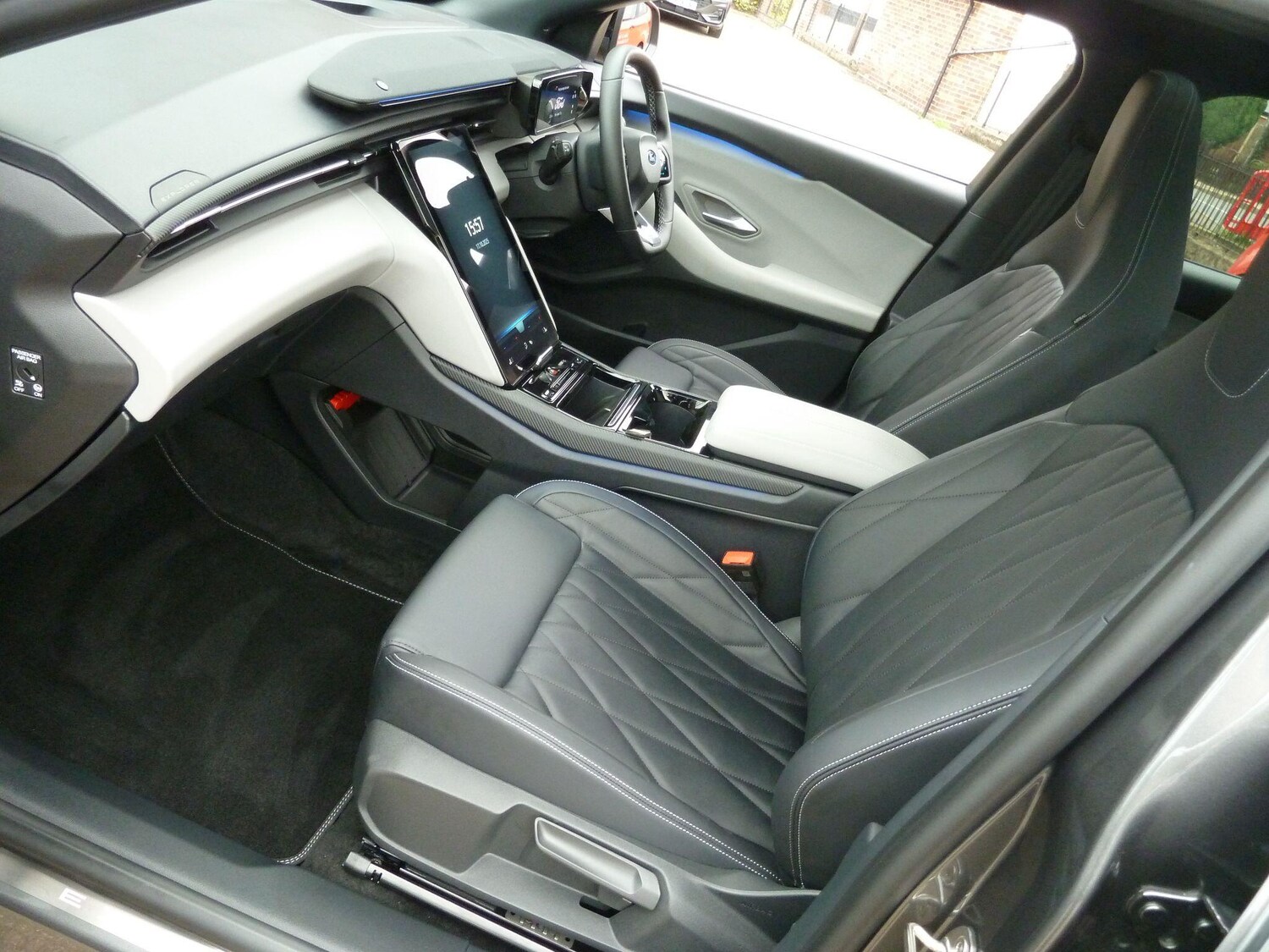 Used Ford Explorer 2024 for sale - 77190679: Photo 50