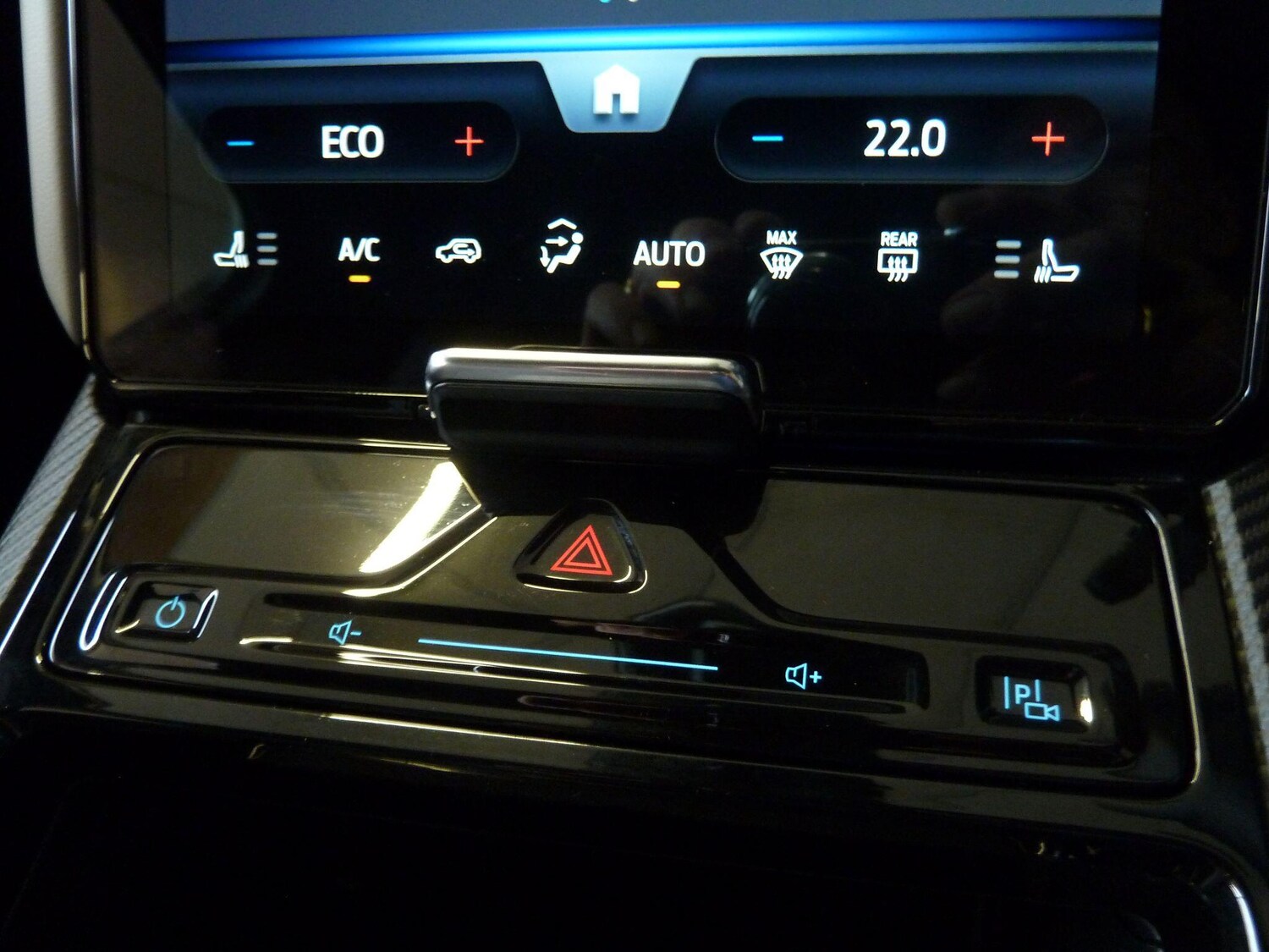 Used Ford Explorer 2024 for sale - 77190679: Photo 59