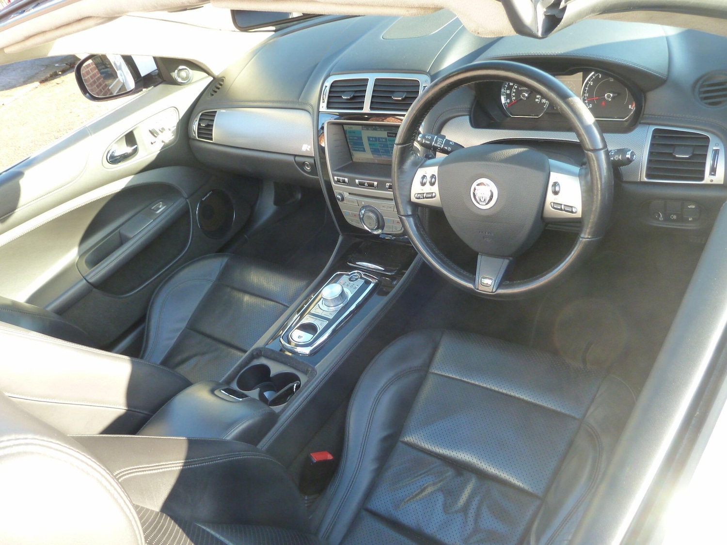 Used Jaguar XK 2010 for sale - 77039679: Photo 15