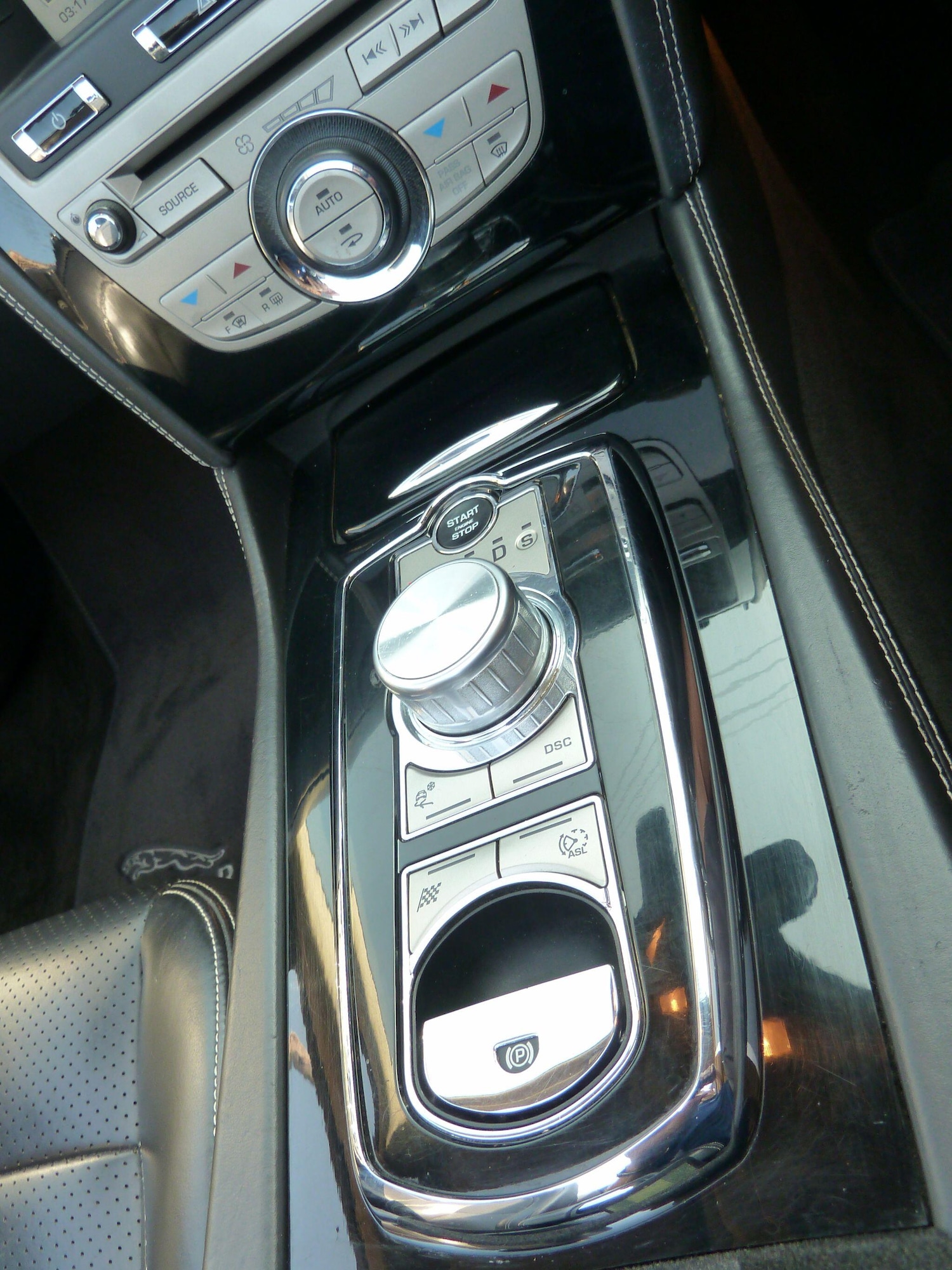 Used Jaguar XK 2009 for sale - 77924774: Photo 8