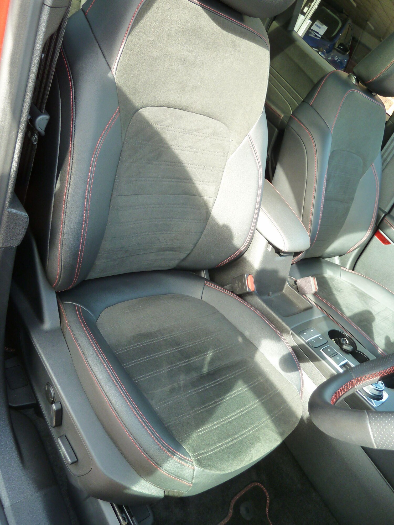 Used Ford Kuga 2022 for sale - 75989847: Photo 8