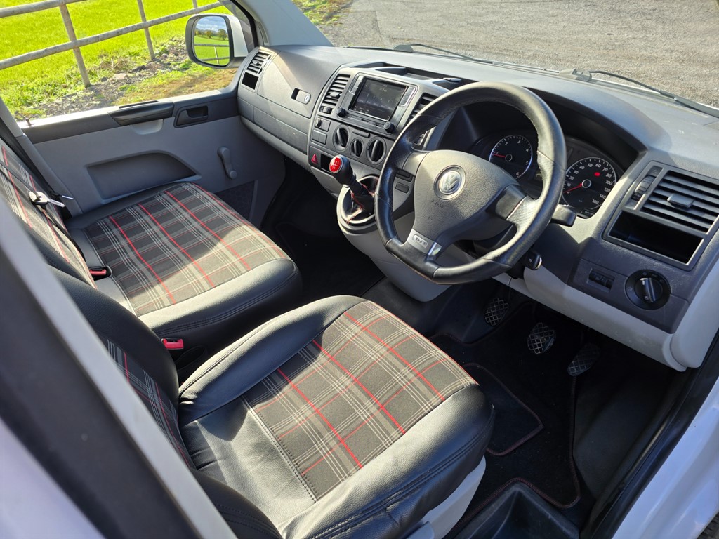 Used Volkswagen Transporter 2010 for sale - 76373046: Photo 10