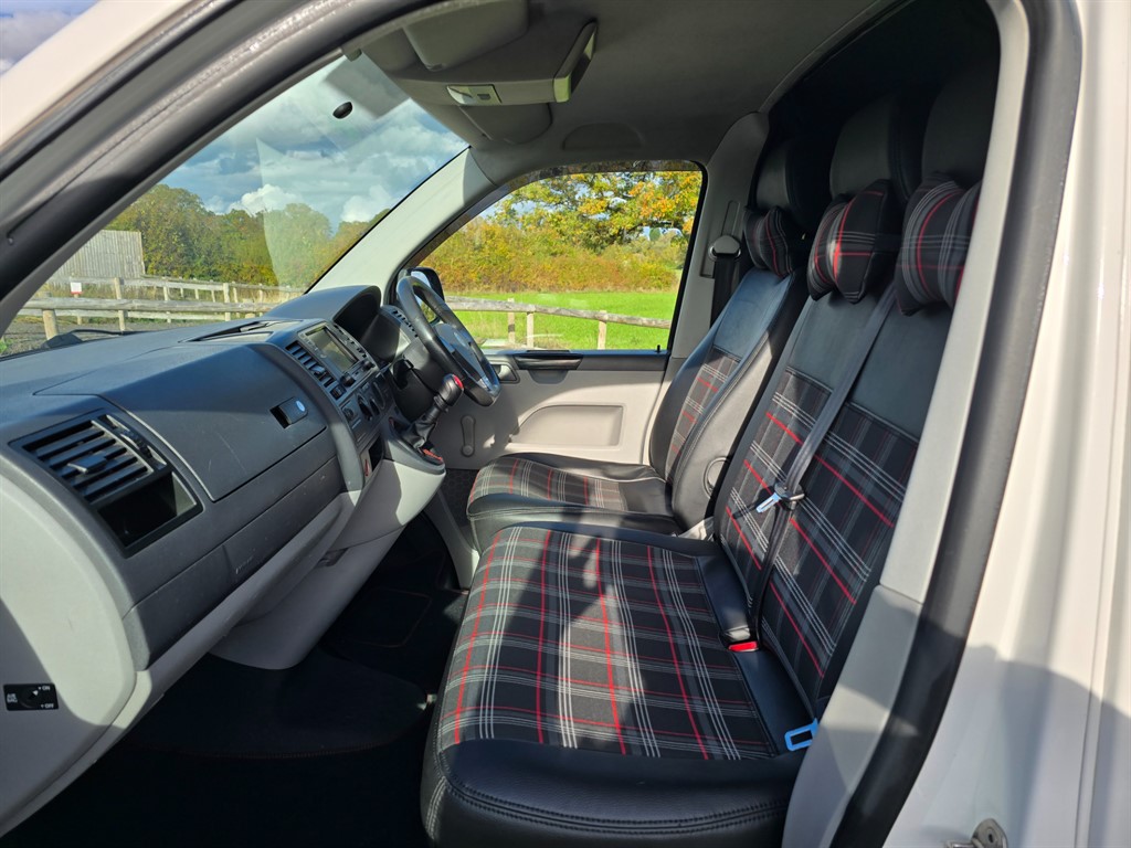 Used Volkswagen Transporter 2010 for sale - 76373046: Photo 13