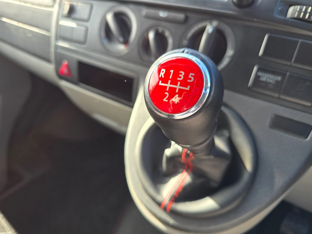 Used Volkswagen Transporter 2010 for sale - 76373046: Photo 21