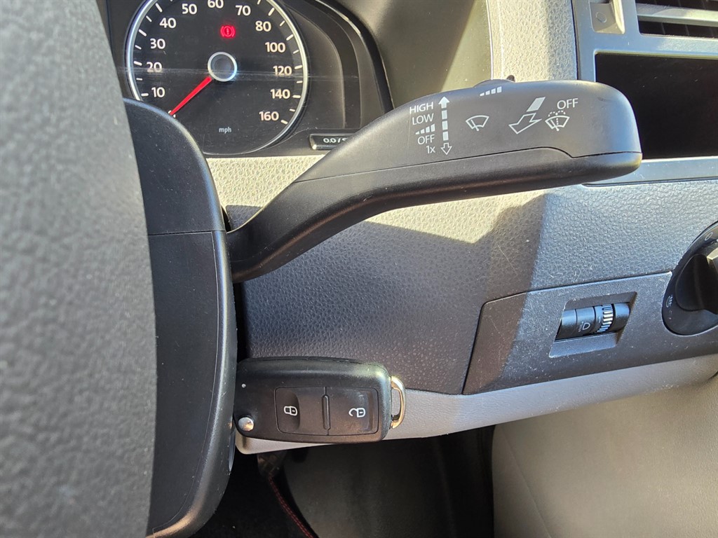 Used Volkswagen Transporter 2010 for sale - 76373046: Photo 23