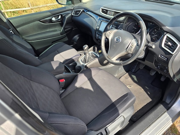 Used Nissan Qashqai 2015 for sale - 76112505: Photo 12