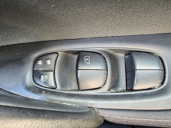 Used Nissan Qashqai 2015 for sale - 76112505: Photo 29
