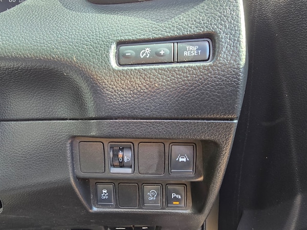 Used Nissan Qashqai 2015 for sale - 76112505: Photo 30