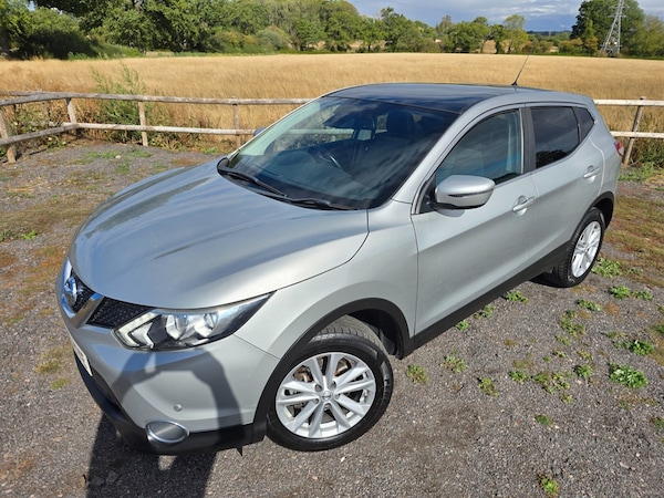 Used Nissan Qashqai 2015 for sale - 76112505: Photo 4