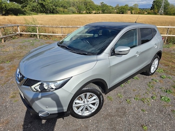 Used Nissan Qashqai 2015 for sale - 76112505: Photo 4