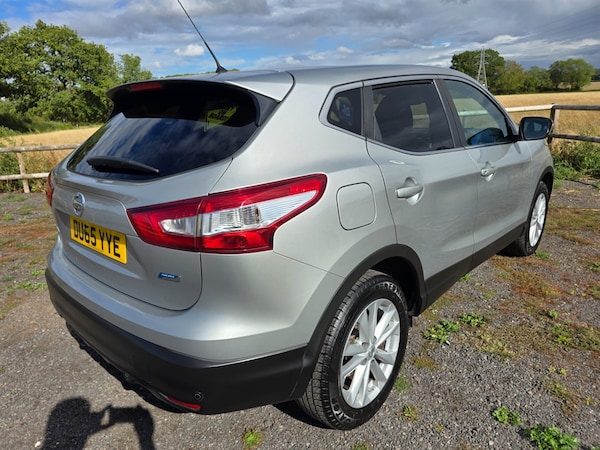 Used Nissan Qashqai 2015 for sale - 76112505: Photo 8