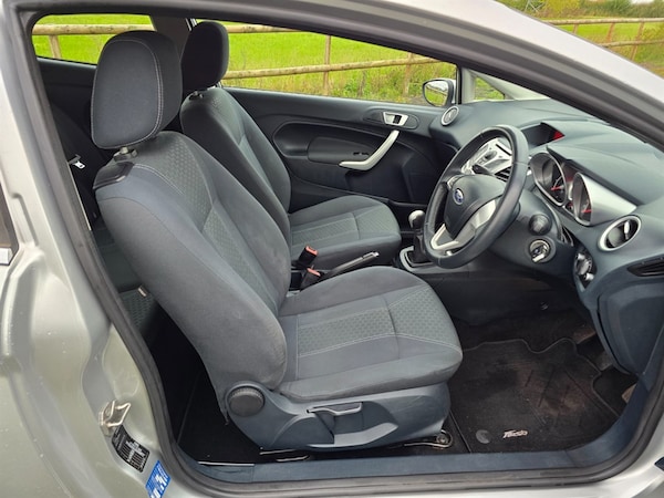 Used Ford Fiesta 2012 for sale - 76168910: Photo 11