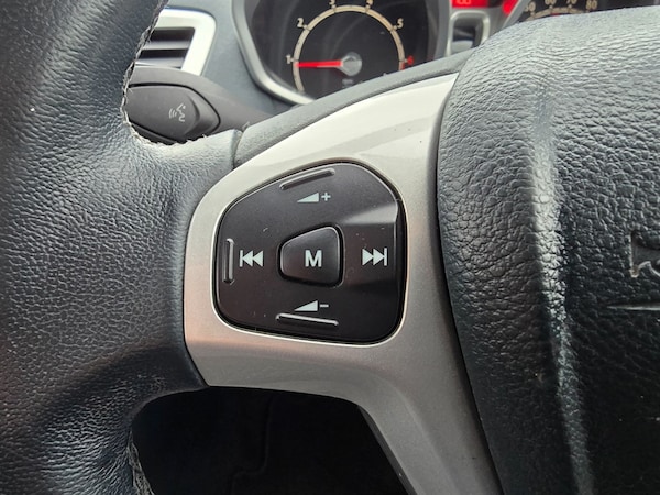 Used Ford Fiesta 2012 for sale - 76168910: Photo 21