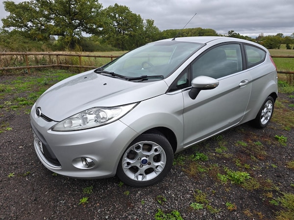 Used Ford Fiesta 2012 for sale - 76168910: Photo 4
