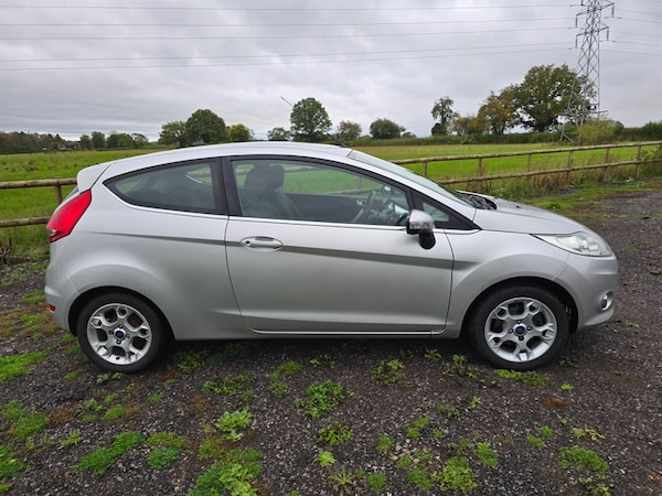 Used Ford Fiesta 2012 for sale - 76168910: Photo 6