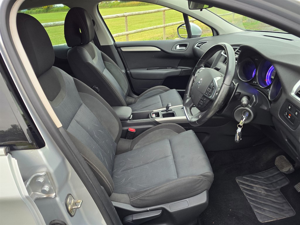 Used Citroen C4 2012 for sale - 76351108: Photo 11
