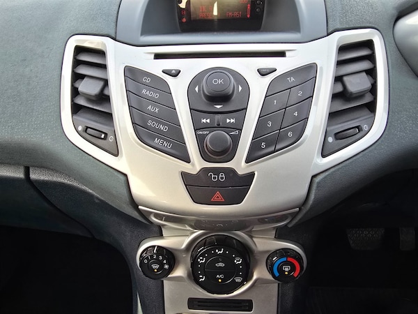Used Ford Fiesta 2009 for sale - 76184164: Photo 19