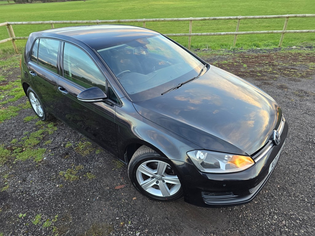 Used Volkswagen Golf 2015 for sale - 77160866: Photo 2