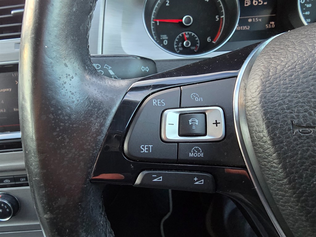 Used Volkswagen Golf 2015 for sale - 77160866: Photo 25