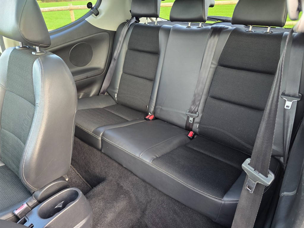 Used Peugeot 207 2011 for sale - 76672671: Photo 15