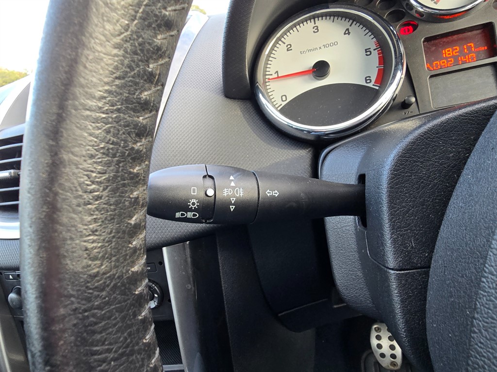 Used Peugeot 207 2011 for sale - 76672671: Photo 20