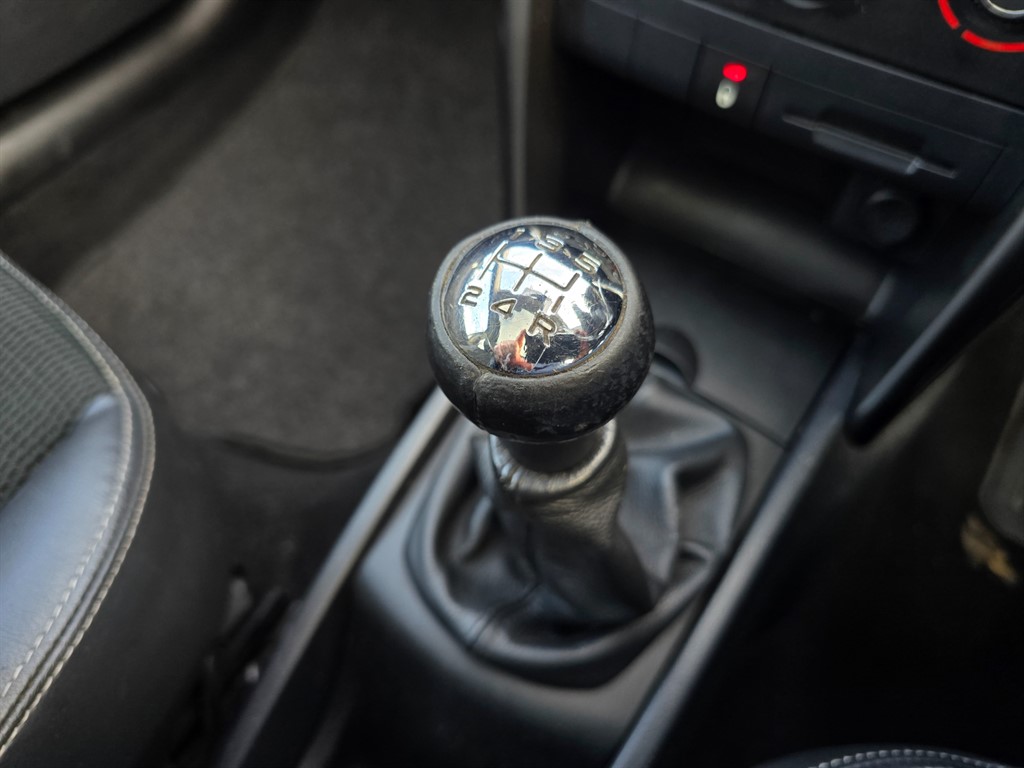 Used Peugeot 207 2011 for sale - 76672671: Photo 23