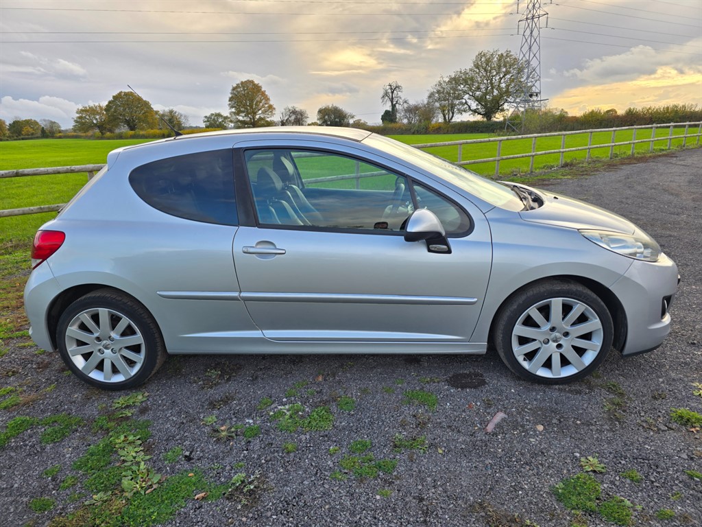 Used Peugeot 207 2011 for sale - 76672671: Photo 6