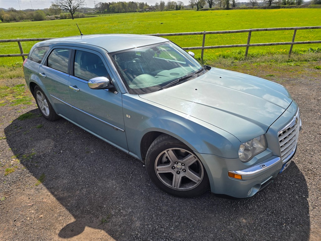 Used Chrysler 300C 2009 for sale - 78216049: Photo 2