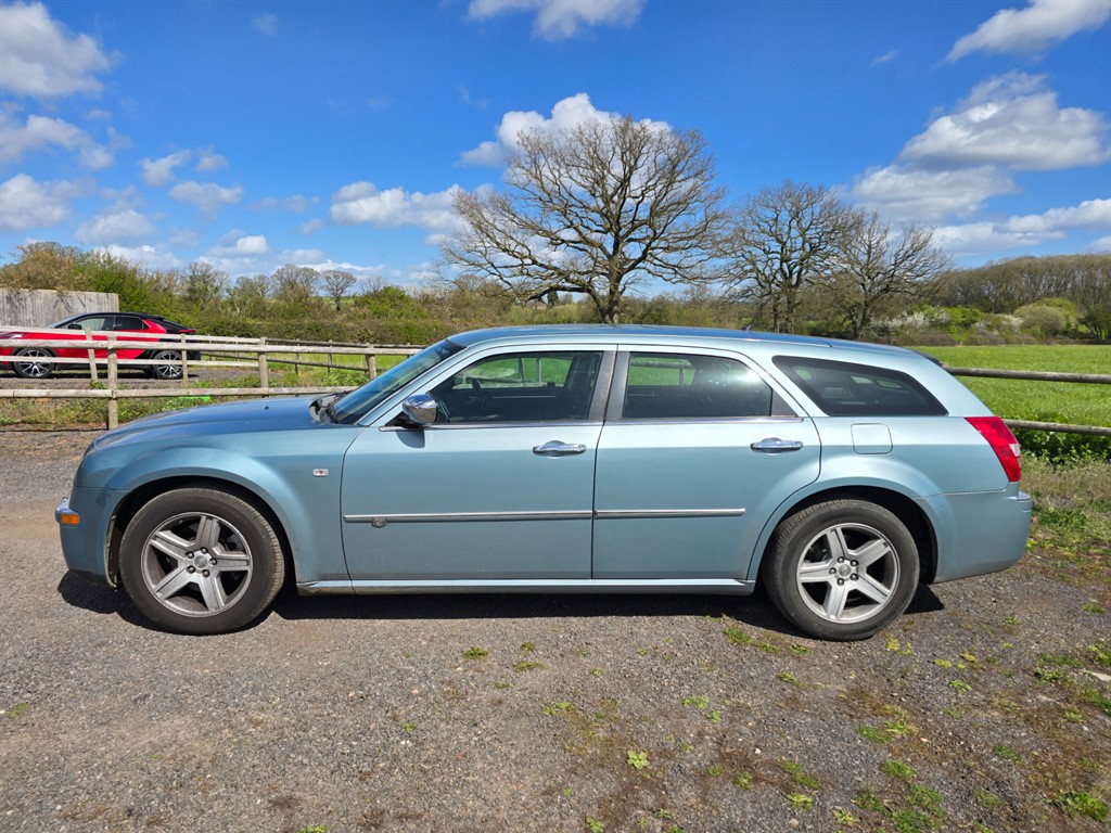 Used Chrysler 300C 2009 for sale - 78216049: Photo 6